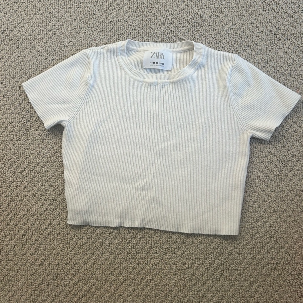 Zara girls ribbed crop top
color white